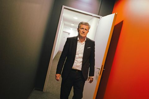 Sana-CEO Lemke in den Fluren der Capital-Büros