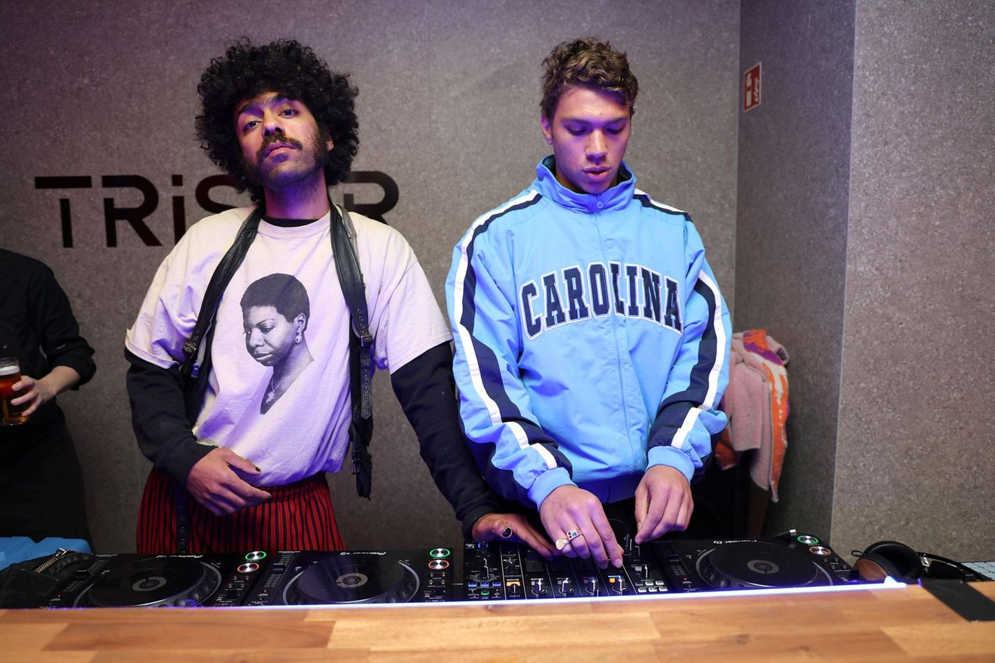 Nepo-Babys: Noah und Elias Becker hinter einem DJ-Pult Nepo-Babys: Noah und Elias Becker hinter einem DJ-Pult
