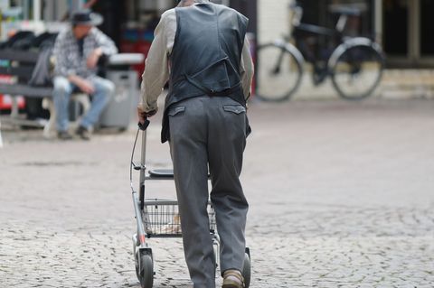 Osteoporose ist eine Volkskrankheit - doch laut AOK sinkt die Zahl der Betroffenen in Niedersachsen. (Symbolbild) Foto: Swen Pfö