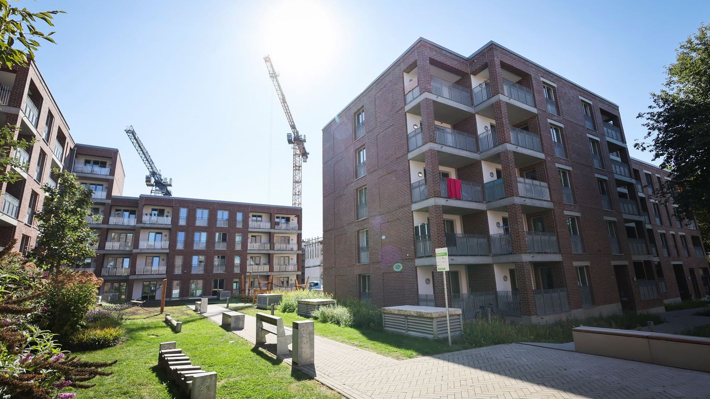 Neubau von Wohnungen in Hamburg: Jetzt soll mehr Tempo in den Bau. (Archivfoto) Foto: Christian Charisius/dpa