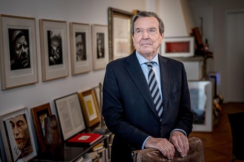 Gerhard Schröder, 2024 in seiner Kanzlei