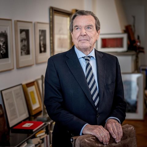 Gerhard Schröder, 2024 in seiner Kanzlei
