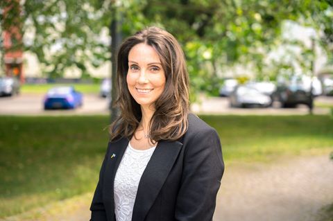 Anja Waschkau (AfD) kandidiert als Bürgermeisterin in Oranienburg. Foto: Daniel Friese/Waschkau/dpa