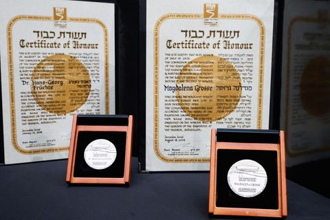 Magdalena Große und Hans-Georg Früchte wurden posthum als "Gerechte der Völker" mit Yad-Vashem-Medaillen ausgezeichnet - benannt