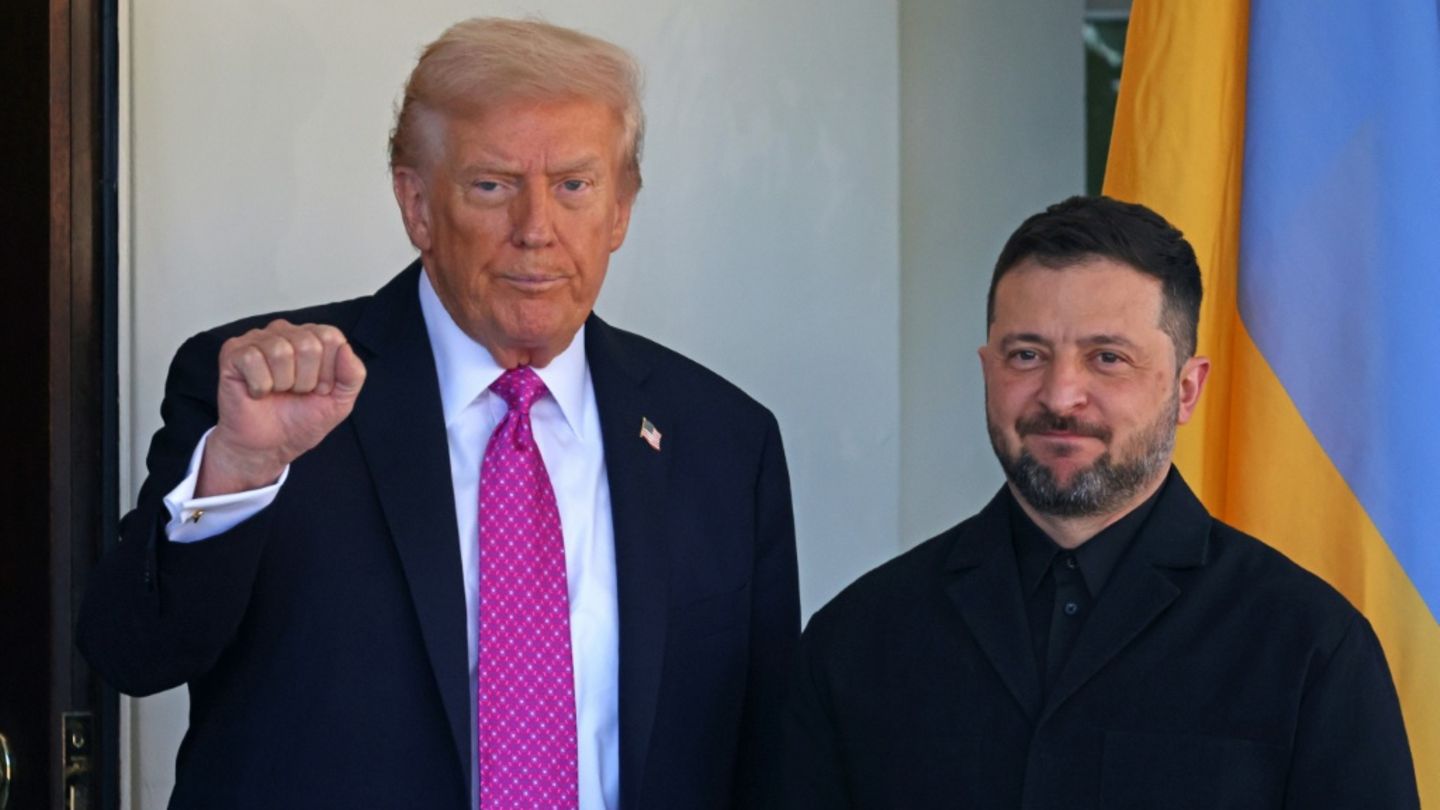Trump (l.) bei der Begrüßung von Selenskyj am Weißen Haus