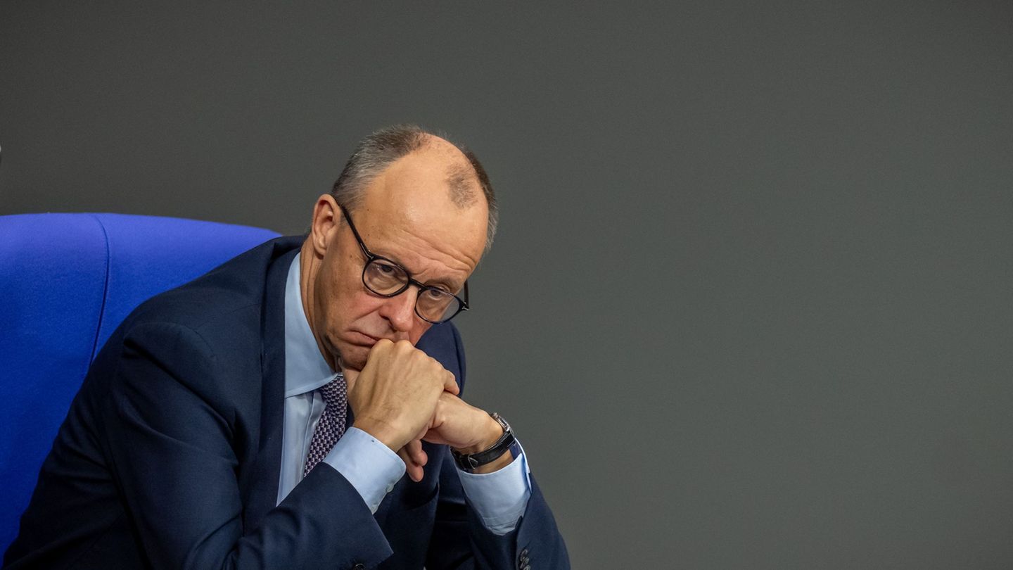 Different way of dealing with AfD?: Merz in firewall debate: AfD is our main opponent