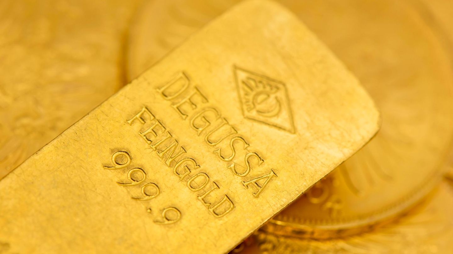 Ein Goldbarren. Der Goldpreis steigt seit September stark