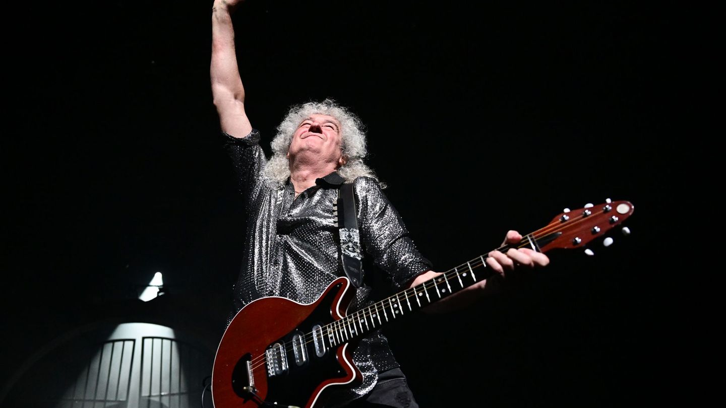Brian May lieferte sein legendäres Solo zu "Bohemian Rhapsody" Foto: Bernd Weißbrod/dpa