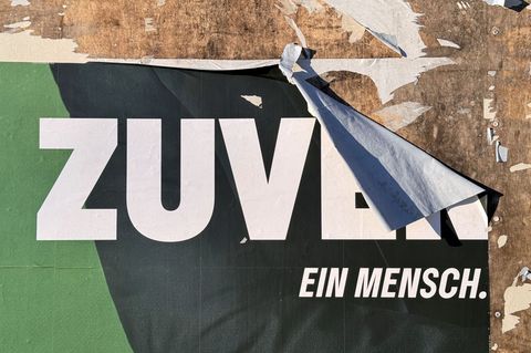 Grünen-Kommunalpolitiker in Thüringen fordern mehr Schutz vom Land. (Symbolbild) Foto: Marijan Murat/dpa