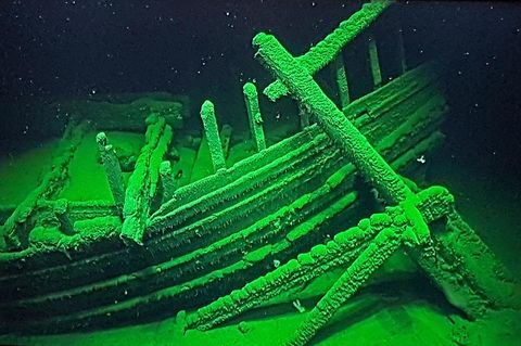 Archäologie unter Wasser: Wrack eines römischen Schiffes im Schwarzen Meer