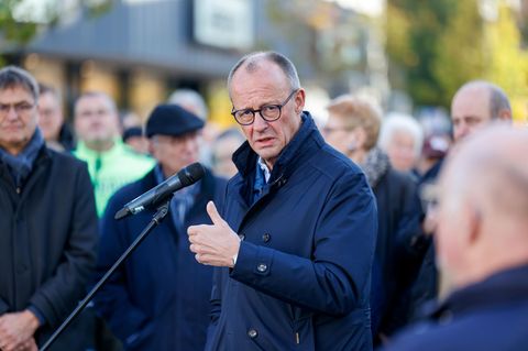 Friedrich Merz blickt ernst in die Kamera. Mit der AfD will er nicht kooperieren