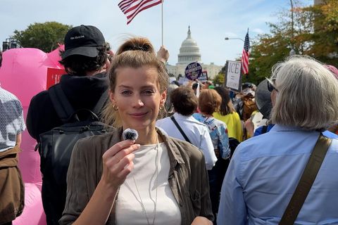 Leonie Scheuble vor dem Capitol
