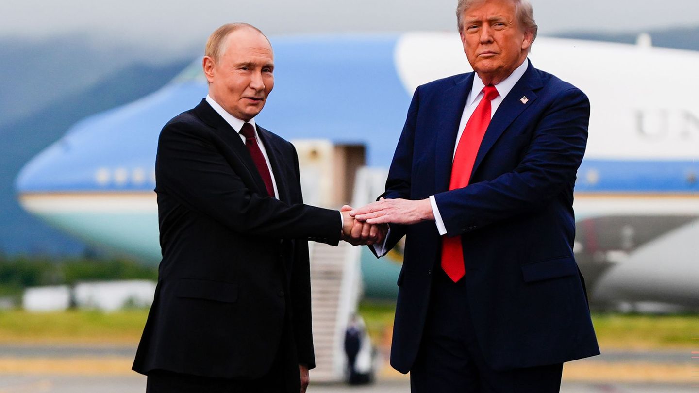 Ukraine War: Media: Putin demanded control over Donetsk in Trump’s call
