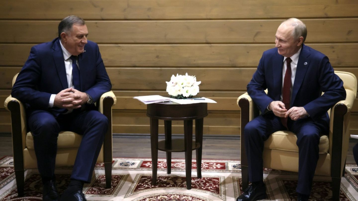 Milorad Dodik und Wladimir Putin bei einem Treffen Anfang Oktober