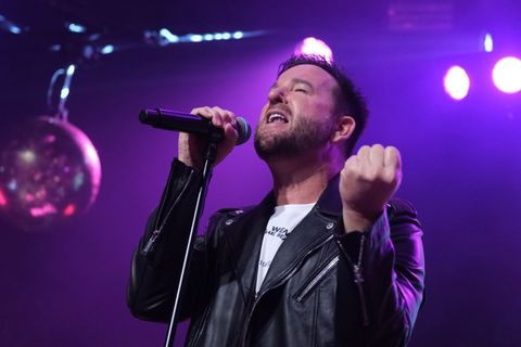 Wendler polarisiert wieder: Der umstrittene Schlagersänger kehrt nach mindestens sechs Jahren auf eine ostdeutsche Bühne zurück.