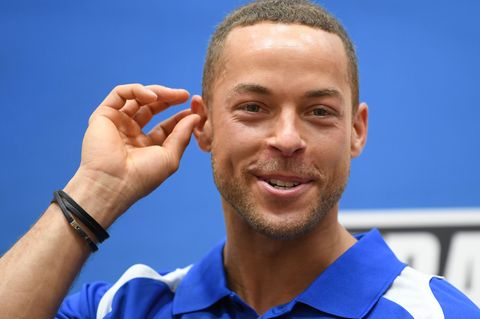 Andrej Mangold, Basketballspieler, darf wieder zurück ins "Promi Big Brother"-Haus. (Archivbild) Foto: Arne Dedert/dpa