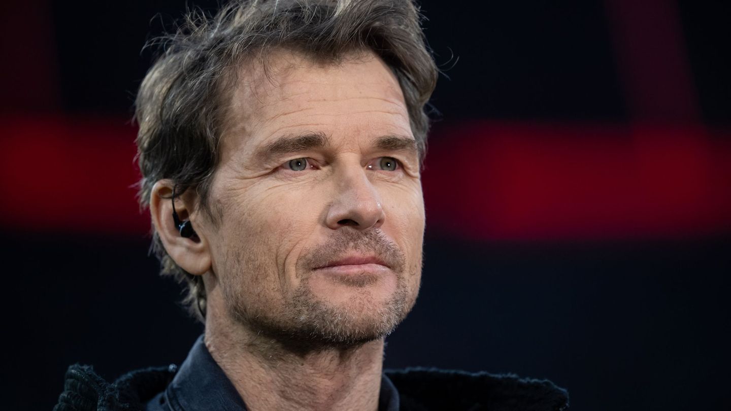 Jens Lehmann äußert sich zur Taktik von Borussia Dortmund (Archivbild) Foto: Sven Hoppe/dpa