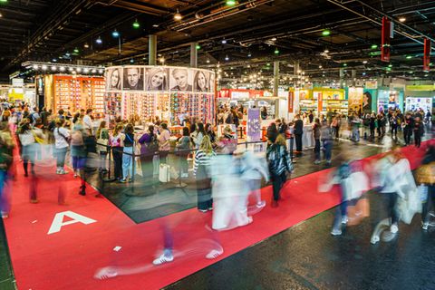 Die Buchmesse geht zu Ende. Die Veranstalter sind mit den Zahlen zufrieden. Foto: Andreas Arnold/dpa
