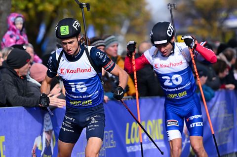Eric Perrot (l) gewinnt das erste Loop-One-Festival. Foto: Sven Hoppe/dpa