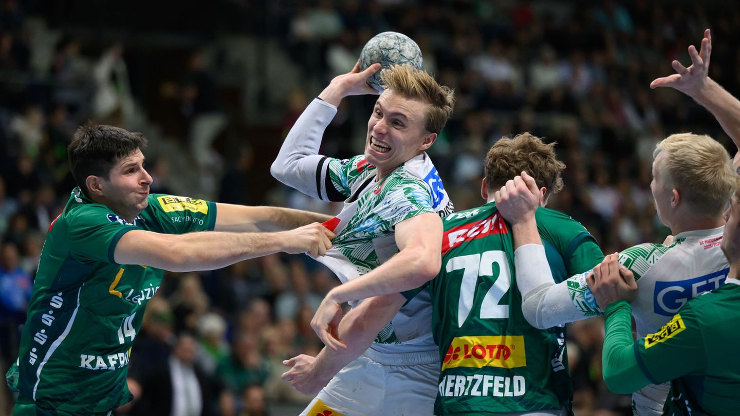 Gisli Kristjansson (hier am Ball) und die Bundesliga-Handballer des SC Magdeburg ließen dem SC DHfK Leipzig nicht den Hauch eine