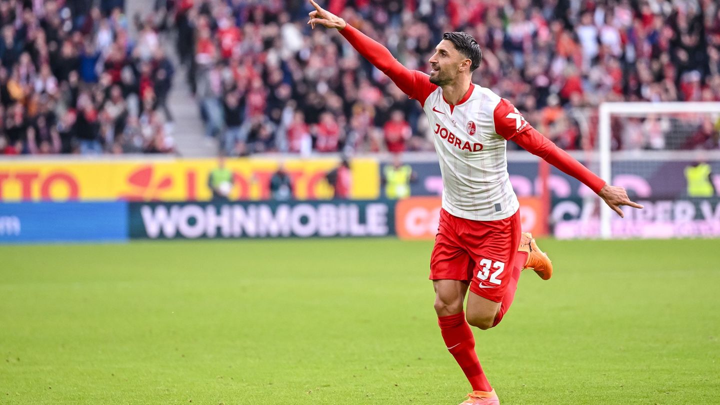 Später Ausgleich: Vincenzo Grifo traf für Freiburg zum 2:2. Foto: Harry Langer/dpa