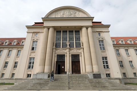 Vor dem Amtsgericht Schwerin beginnt am Montag der Prozess um einen mutmaßlichen Aschenbecherwurf auf einen AfD-Landtagsabgeordn