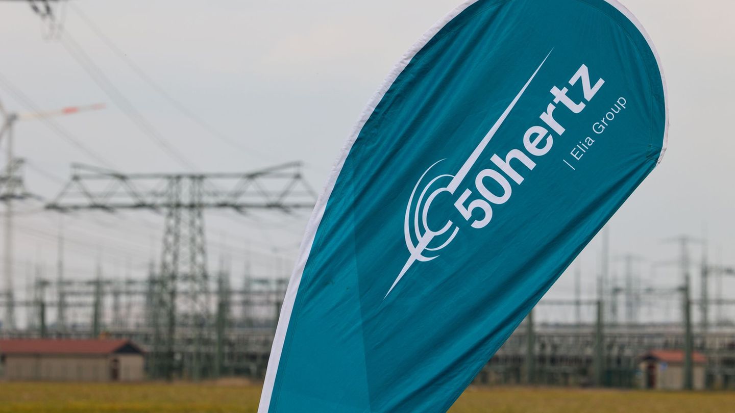 Mit einer neuen Freileitung durch Sachsen, Sachsen-Anhalt und Thüringen des Netzbetreibers 50Hertz kann rund 40 Prozent mehr Str