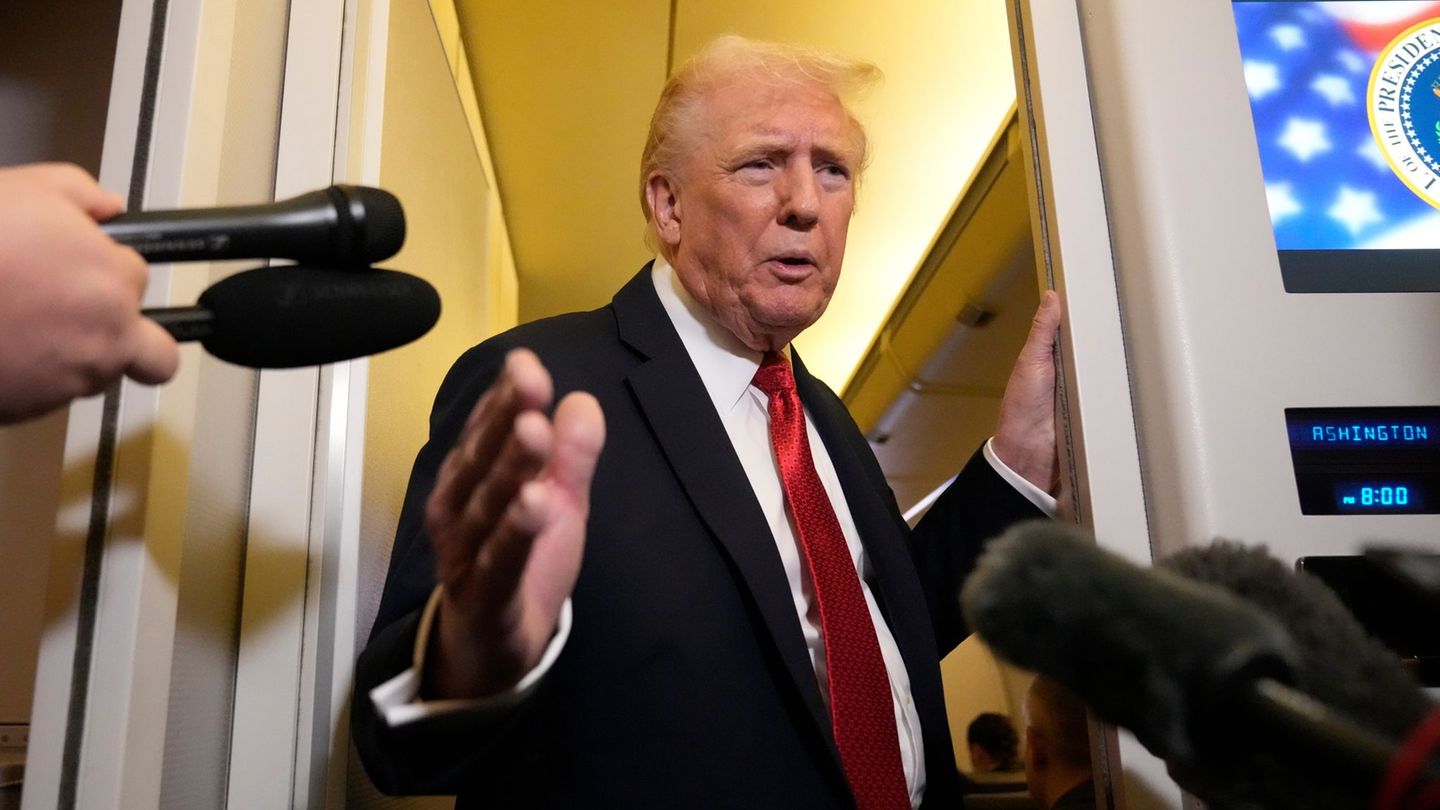 US-Präsident Donald Trump spricht sich für ein Einfrieren des Frontverlaufs aus. Foto: Mark Schiefelbein/AP/dpa