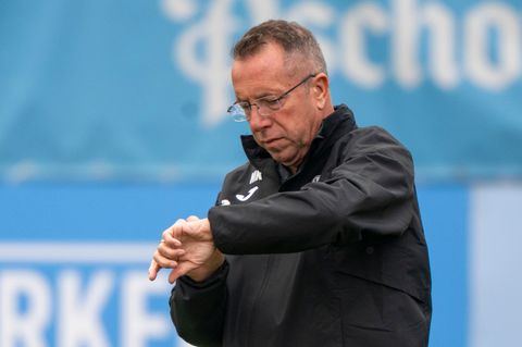 Für 1860 um den neuen Trainer Markus Kauczinski wird es Zeit für die Aufholjagd in der Tabelle. (Archivbild) Foto: Peter Kneffel
