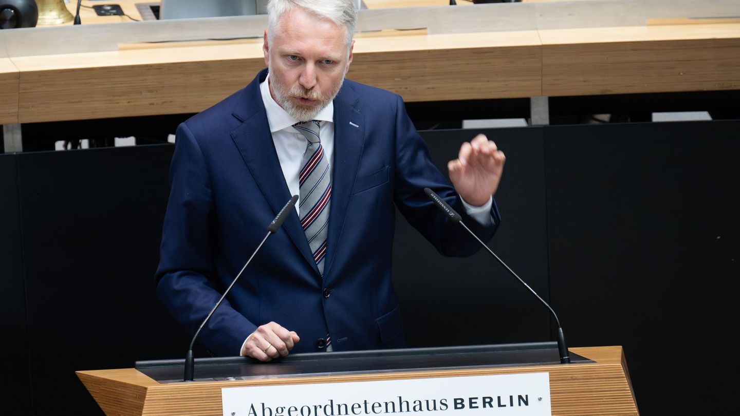 Der frühere Linke-Politiker Sebastian Scheel ist neuer Staatssekretär im sächsischen Wirtschaftsministerium. (Archivbild) Foto: