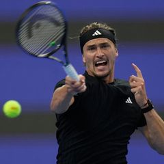 Alexander Zverev gibt nach fast drei Jahren sein Comeback im Davis-Cup. (Archivfoto) Foto: Mahesh Kumar A./AP/dpa