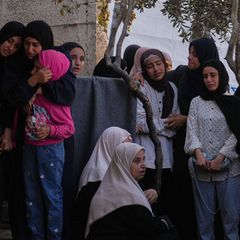 Am Sonntag wurden bei israelischen Luftangriffen Krankenhausangaben zufolge 44 Palästinenser getötet. Foto: Abdel Kareem Hana/AP