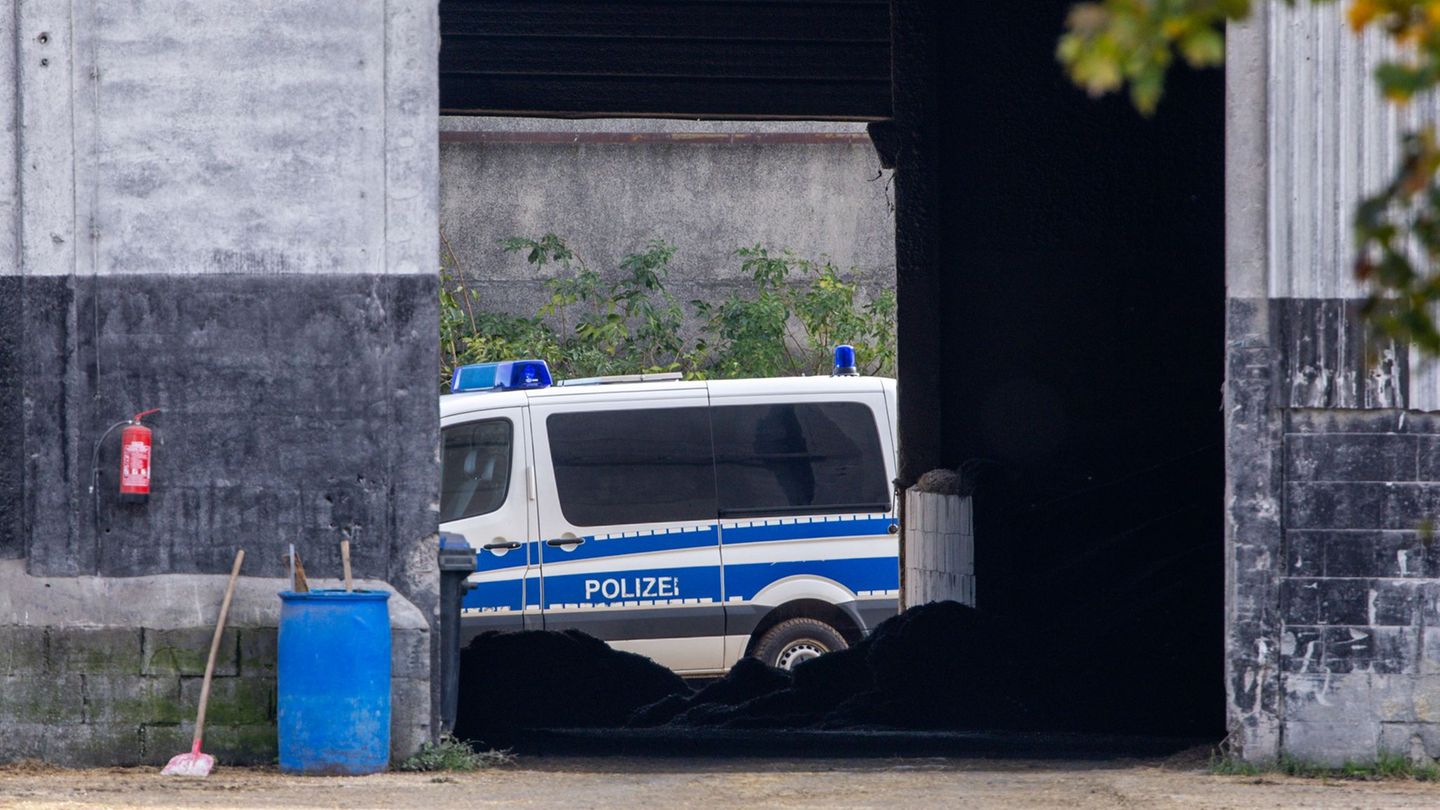 Erneut ist die Polizei im Fall des toten Fabian in der Region südlich von Güstrow aktiv. Foto: Jens Büttner/dpa