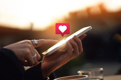 Millionen Menschen haben auf Singlebörsen schon ihr Glück gefunden. Wie wäre es mit einem Versuch?