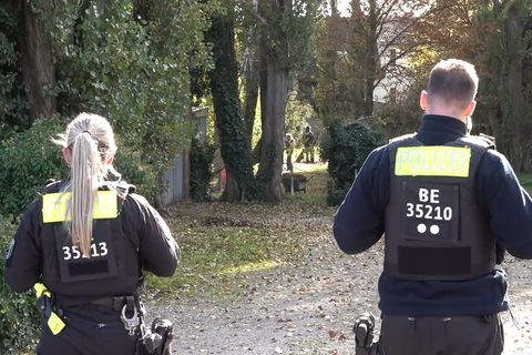 Die Berliner Polizei sucht in Brandenburg nach Tatspuren und Beweismitteln im Fall Rebecca. Foto: Ivo Böhme/dpa