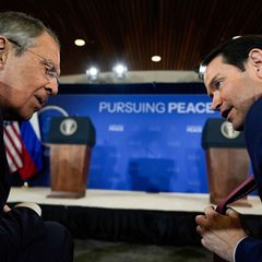 Die Außenminister Russlands und der USA sollen ein Treffen der Präsidenten Putin und Trump vorbereiten. (Archivbild) Foto: Julia