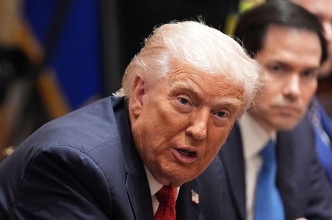 Trump wurde auf seine frühere Äußerung angesprochen, dass die Ukraine von Russland besetzte Gebiete zurückgewinnen könnte. Foto: