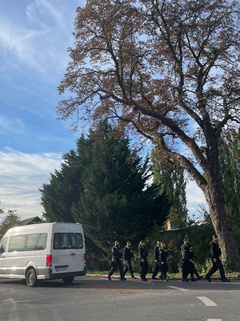 Die Ermittler wollen Anwohner in der Brandenburger Gemeinde Tauche befragen. Foto: Sarah Knorr/dpa