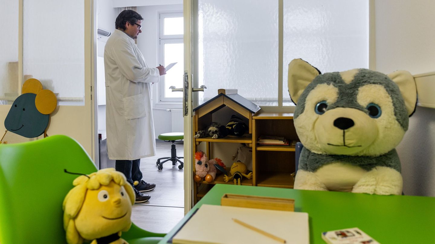 Eine Anlaufstelle nach Gewalterfahrungen für Kinder, Jugendliche und Erwachsene - die Ambulanz des Instituts für Rechtsmedizin a