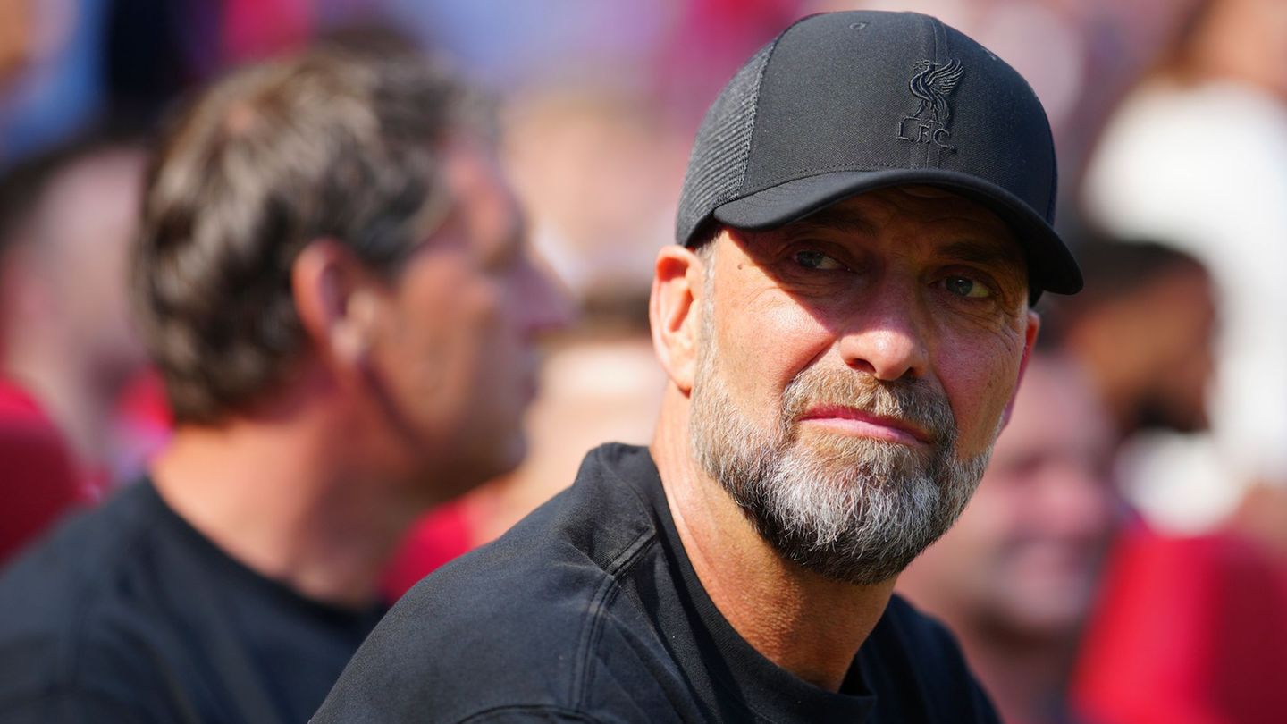 Jürgen Klopp kann sich eine Rückkehr als Trainer an die Anfield Road vorstellen. (Archivbild) Foto: Jon Super/AP/dpa
