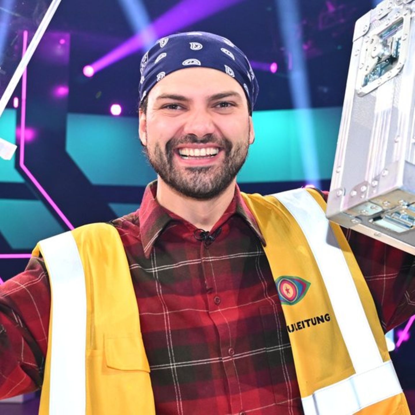 Großer Jubel am Montagabend: Jimi Blue Ochsenknecht nimmt bei "Promi Big Brother" 2025 den Sieg und 100.000 Euro mit nach Haus
