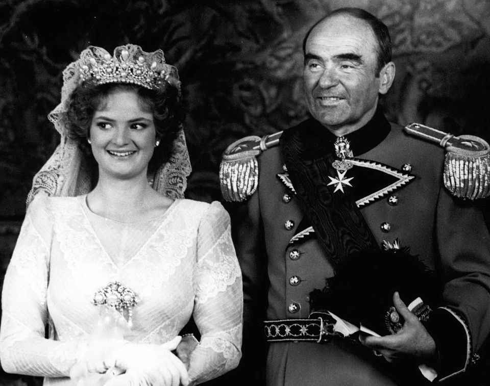 Gloria von Thurn und Taxis: Das Diadem, das die Braut zur Hochzeit trug, ist nun gestohlen worden Gloria von Thurn und Taxis: Das Diadem, das die Braut zur Hochzeit trug, ist nun gestohlen worden