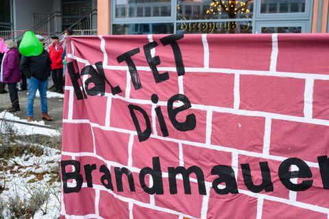 Die Heimatunion innerhalb der sächsischen CDU plädiert für Pragmatismus im Umgang mit der AfD (Symbolbild). Foto: Patrick Pleul/