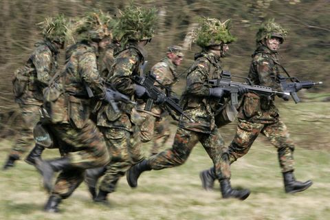 Nachhaltigkeit und fossile Abhängigkeiten spielten in der Bundeswehr lange keine Rolle – bis jetzt