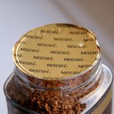 Eine Dose Pulverkaffee