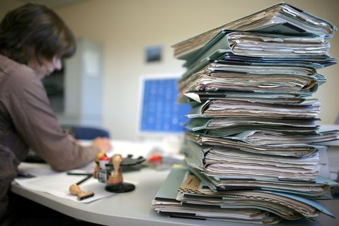 100 staatliche Vorschriften und Auflagen für die Kommunen sollen in Bayern wegfallen. (Symbolbild) Foto: Patrick Pleul/dpa
