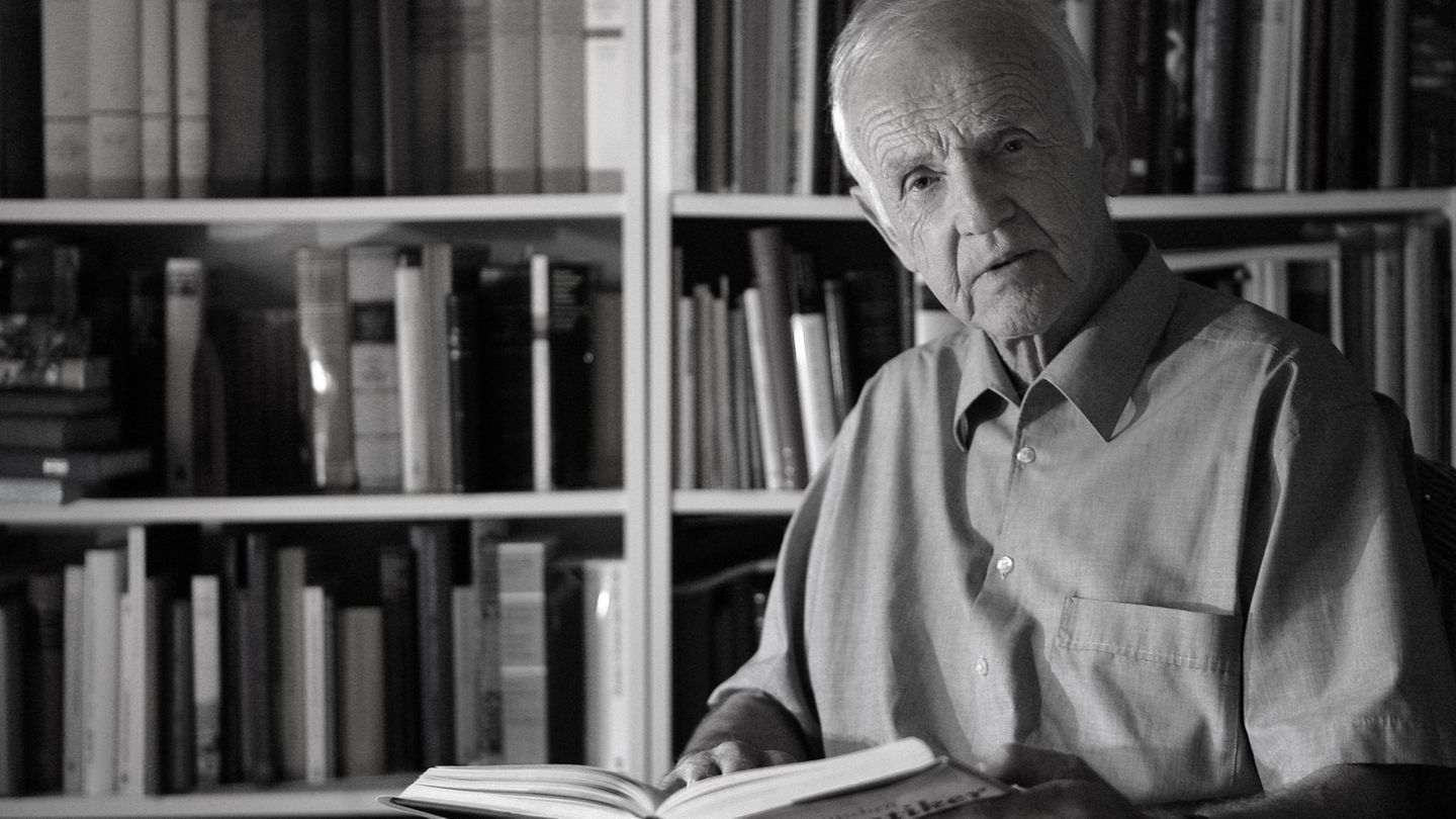 Bekommt eine Gedenktafel in Britz: Schriftsteller Günter de Bruyn (1926-2020). Foto: Patrick Pleul/dpa-Zentralbild/dpa