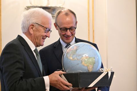 Merz am Dienstag bei Besuch in Stuttgart