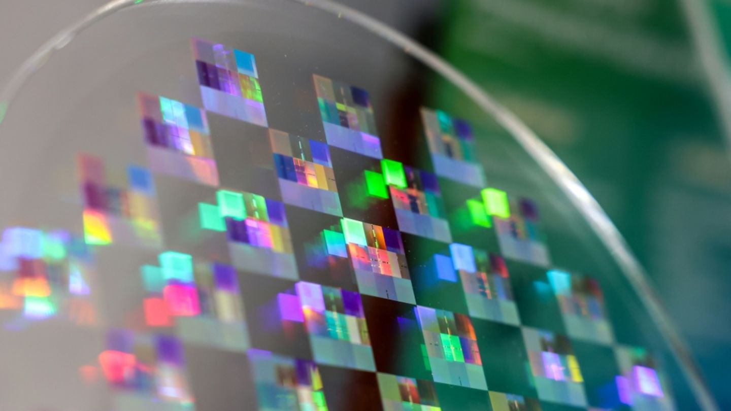 Halbleiter-Wafer bei Technikmesse in Taipeh