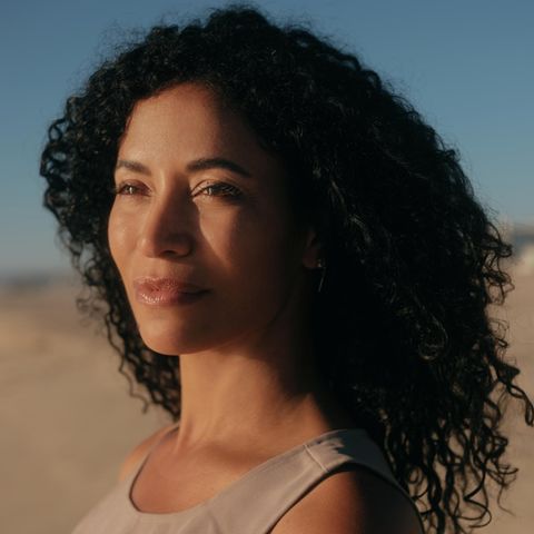 Opfer von Jeffrey Epstein: In ihrem Podcast "From Now On" lässt Lisa Phillips heute andere Opfer von Missbrauch zu Wort kommen. "Das ist die Mission meines Lebens", sagt sie In ihrem Podcast "From Now On" lässt Lisa Phillips heute andere Opfer von Missbrauch zu Wort kommen. "Das ist die Mission meines Lebens", sagt sie